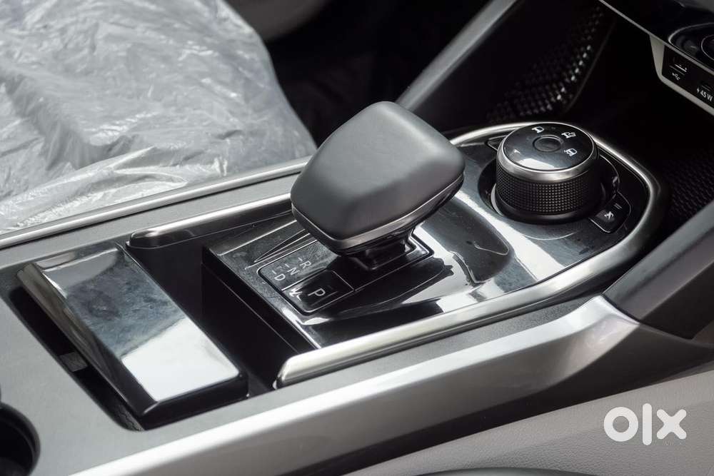 Tata Safari Pure Plus S At, 2025, Diesel