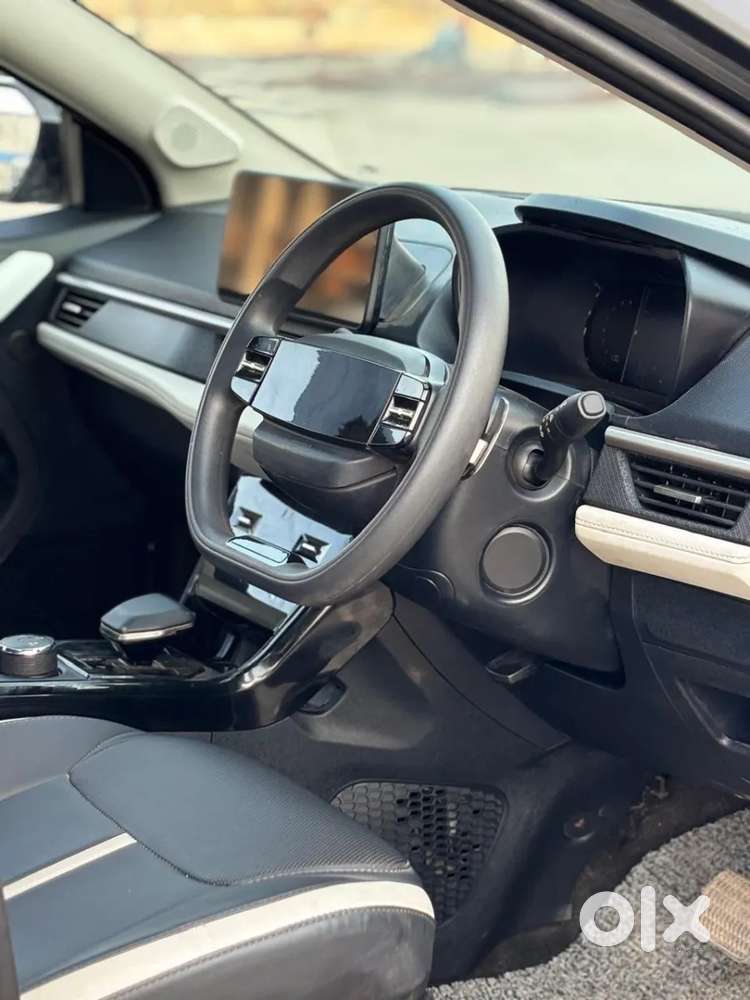 Tata Nexon Creative Plus S 1.2 Revotron Petrol 6 Amt, 2025, Petrol