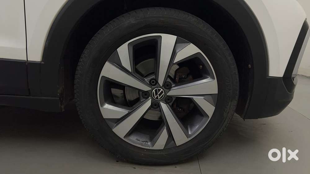 Volkswagen Taigun Topline 1.0 Tsi At (electric Seats), 2022, Petrol