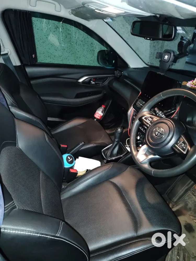 Black Toyota Hyryder 2023 Petrol Well Maintained