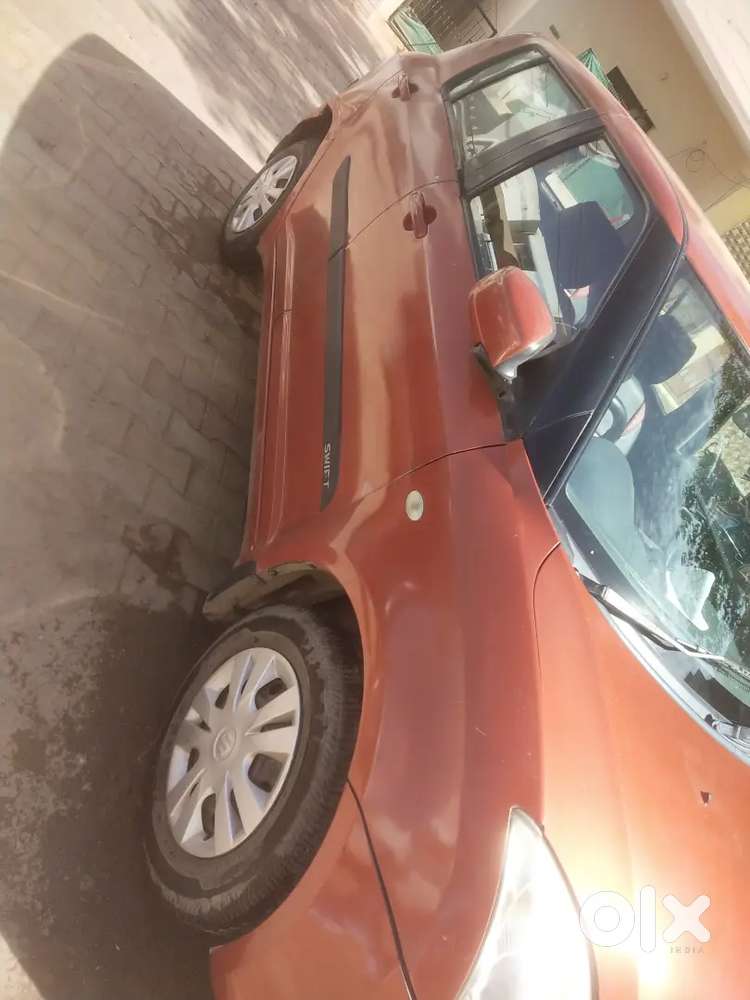 Maruti Suzuki Swift 2005 Petrol 51000 Km Driven