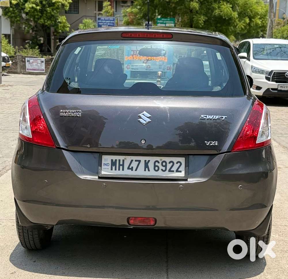 Maruti Suzuki Swift Vxi, 2016