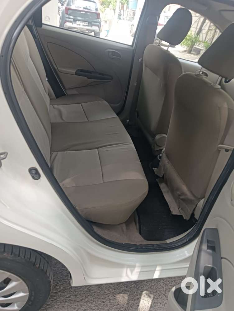 Toyota Etios Liva G, 2015, Petrol