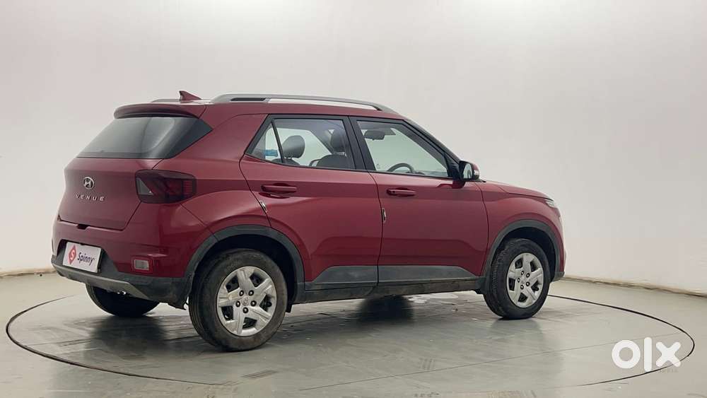 Hyundai Venue 1.2 S Plus, 2022, Petrol