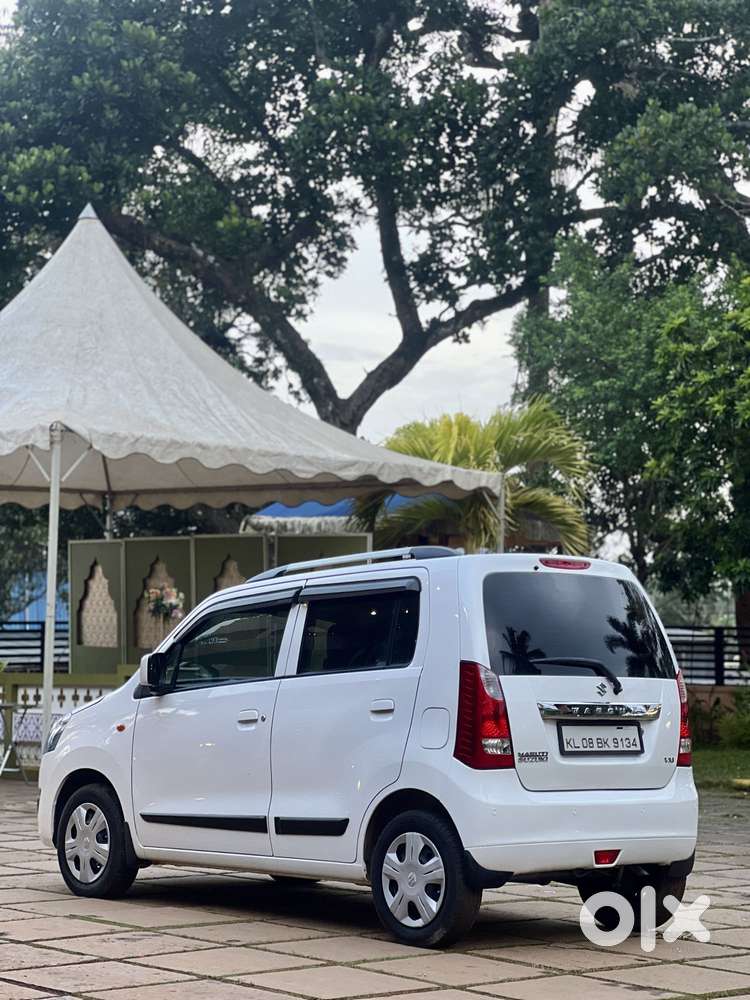 Maruti Suzuki Wagon R 1.0 Vxi Abs, 2016, Petrol