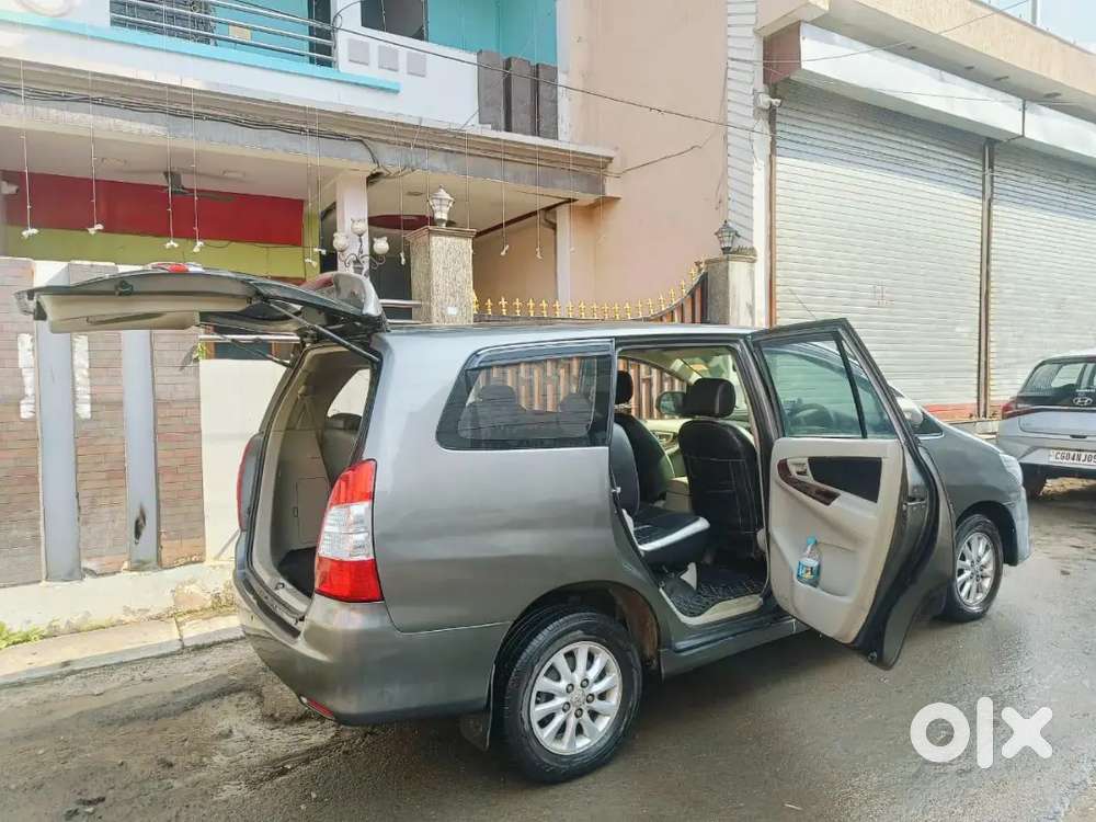 Good Condition Car  Tap Modal Innova 2014