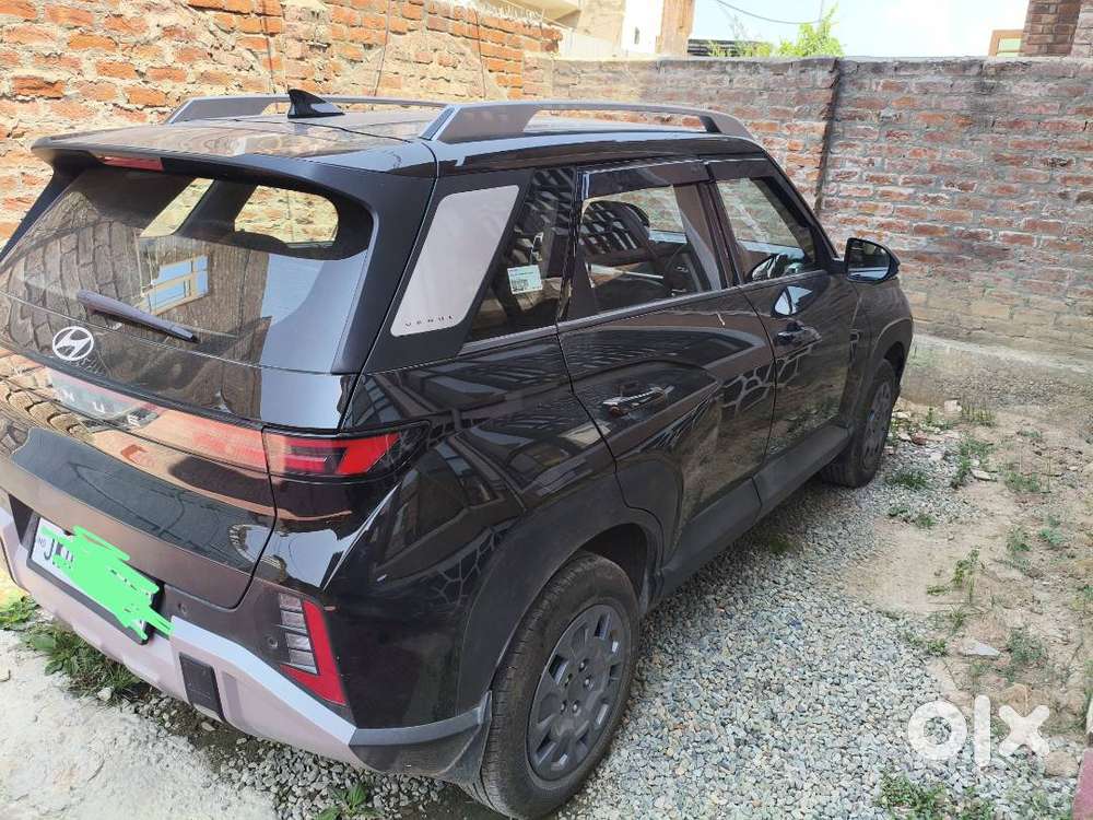 Venue Hx5+ Facelift Petrol
