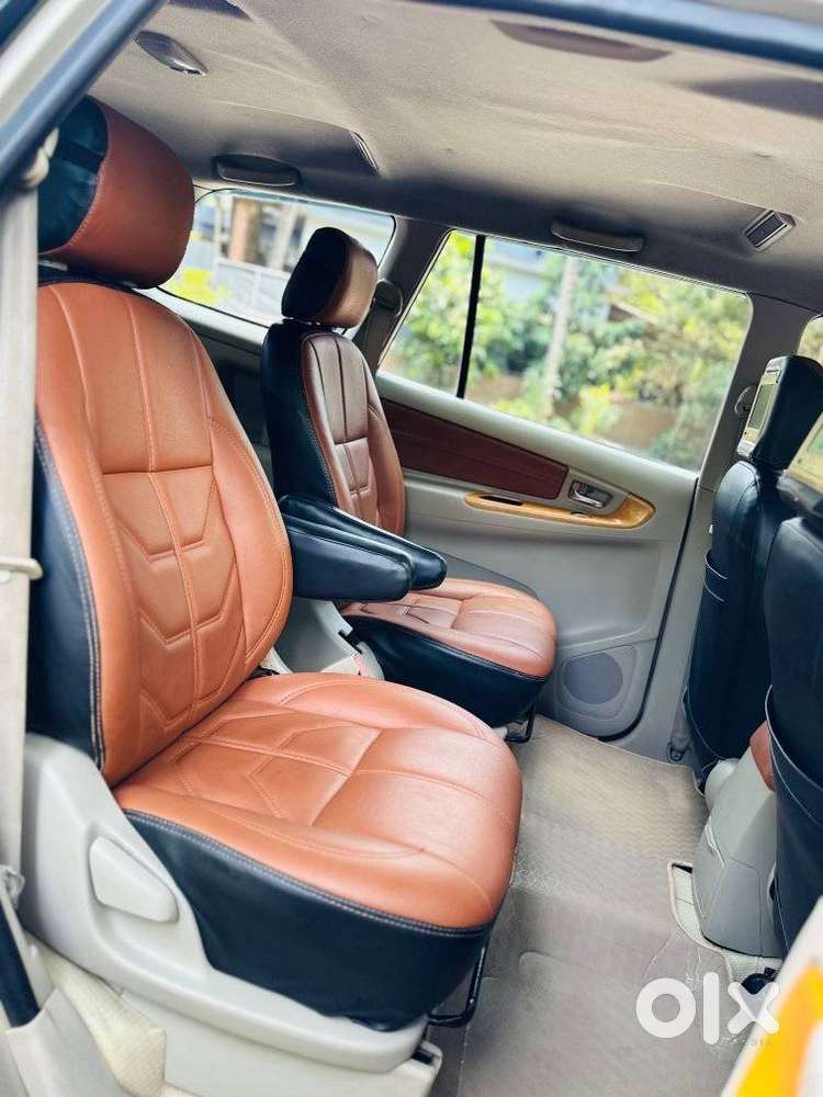 Toyota Innova 2.5 V 7 Str, 2010, Diesel