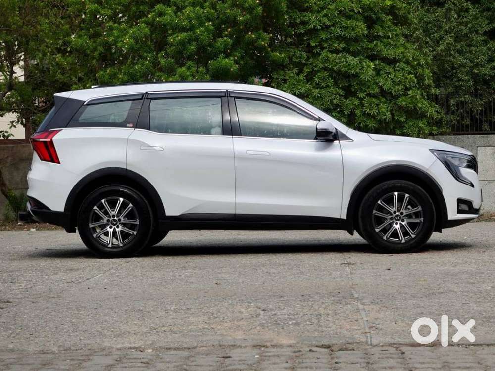 Mahindra Xuv700 2.2 Ax 7 Diesel At Str, 2023, Diesel