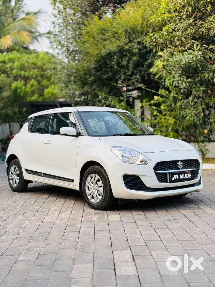 Maruti Suzuki Swift 1.2 Vxi (o), 2023