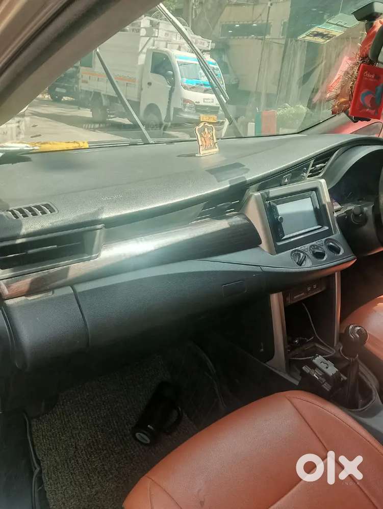 Toyota Innova Crysta 2017 Diesel 150000 Km Driven
