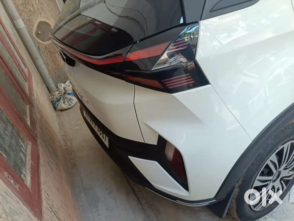 Tata Nexon Smart Petrol 2024