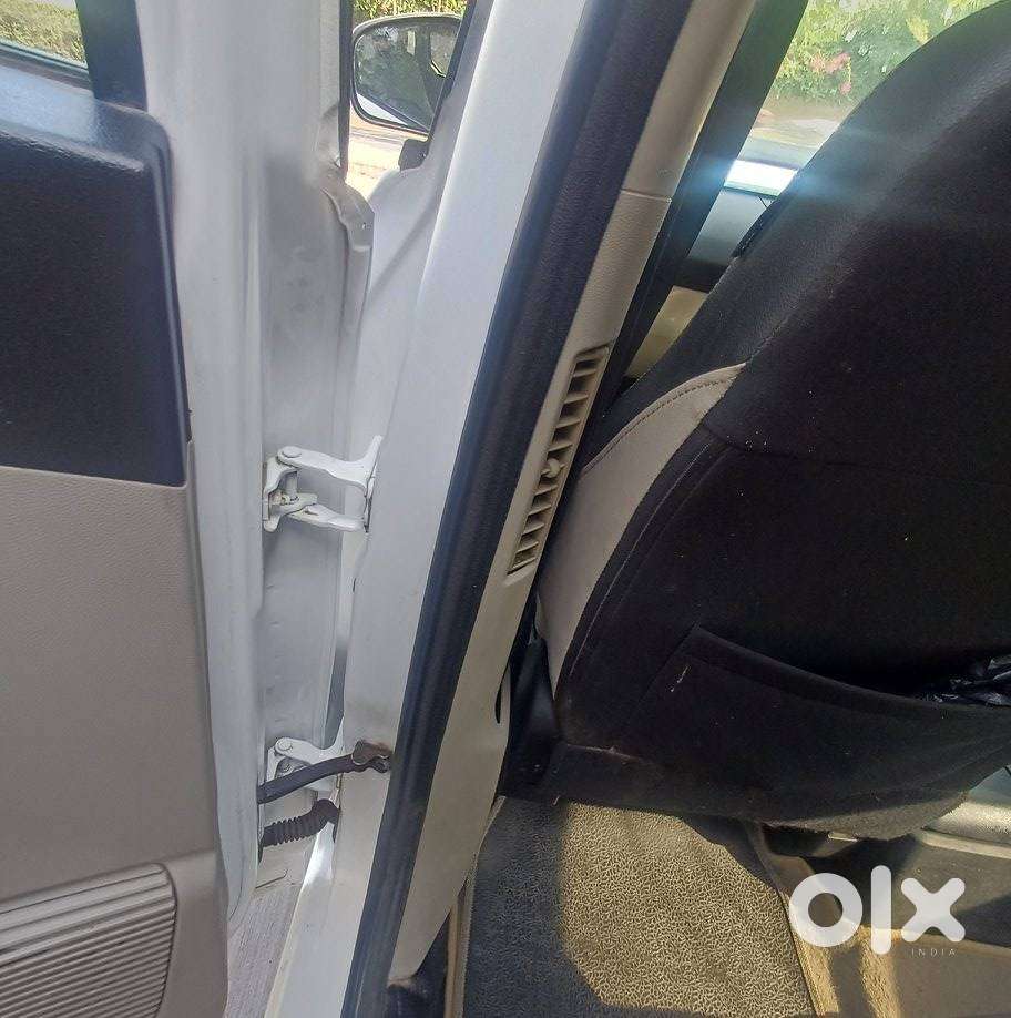 Renault Triber Rxz, 2019, Petrol