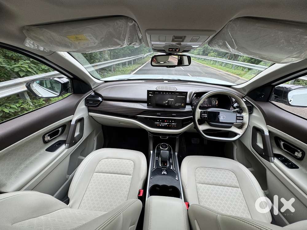 Tata Safari Diesel 2023 Automatic. ( Accomplished Plus ) 6 Str.