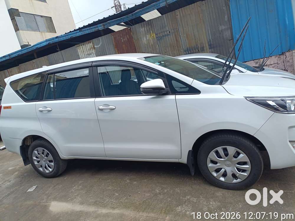 Toyota Innova Crysta 2.4 Gx Limited Edition At 8 Str, 2025, Diesel