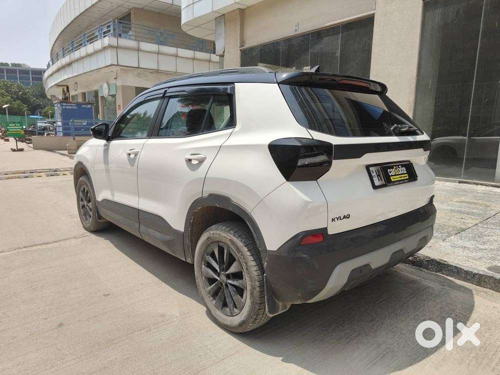 Skoda Kylaq Signature, 2026, Petrol