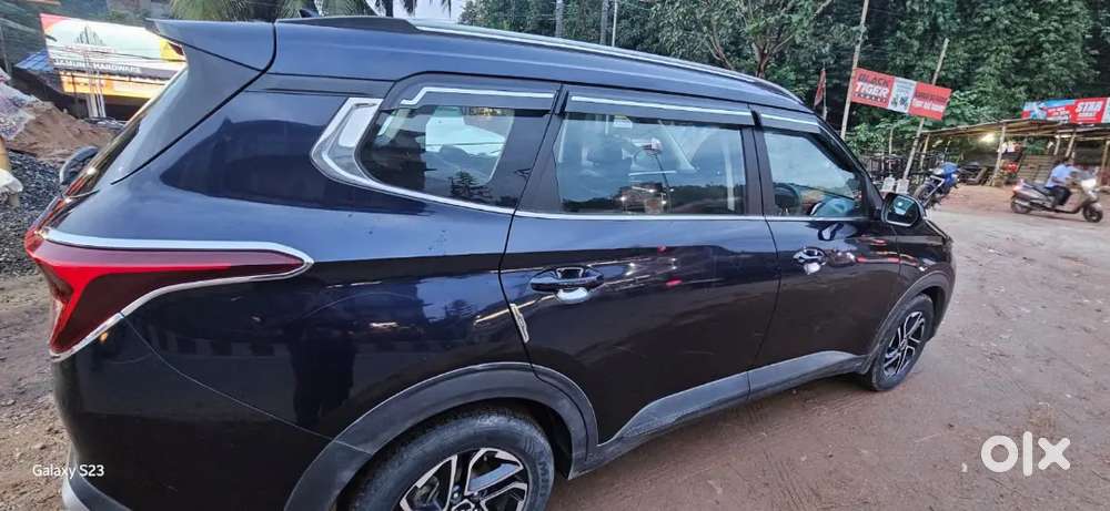 Kia Carens 2022 Petrol 60000 Km Driven