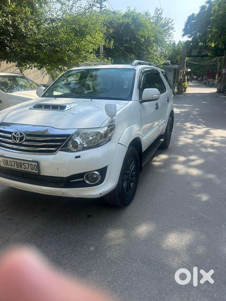 Toyota Fortuner 2016 Diesel 209000 Km Driven