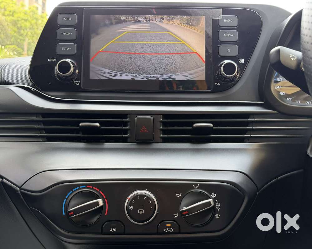 Hyundai I20 Sportz 1.2 Ivt, 2023, Petrol