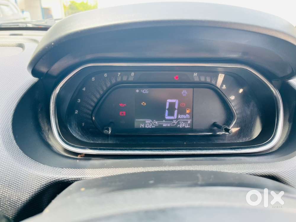 Tata Tiago 2023 1.2 Revotron Xt Petrol / Cng Variant