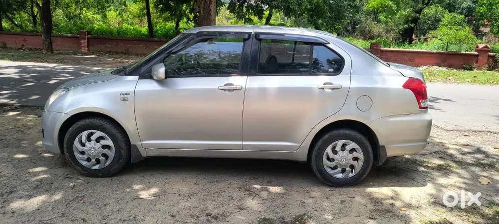 Maruti Suzuki Swift Dzire 2011