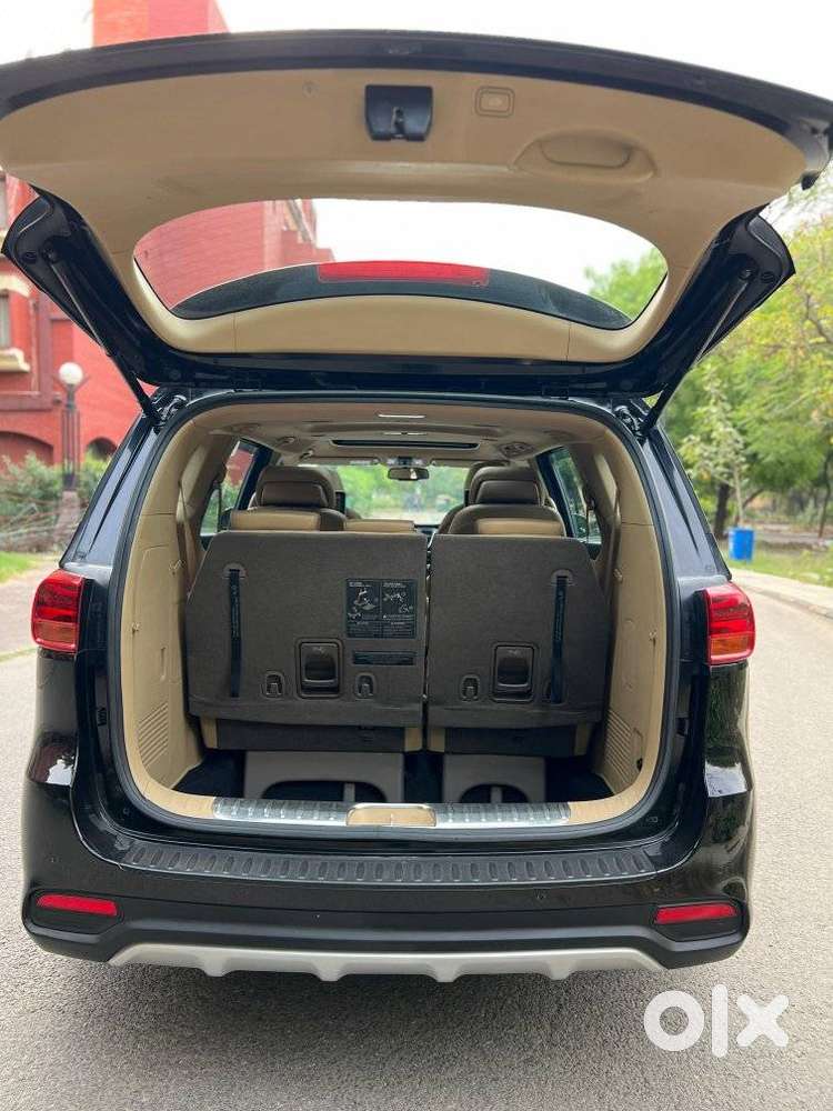 Kia Carnival Limousine Plus 7 Str, 2022, Diesel