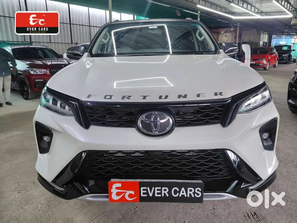 Toyota Fortuner Legender, 2022, Diesel