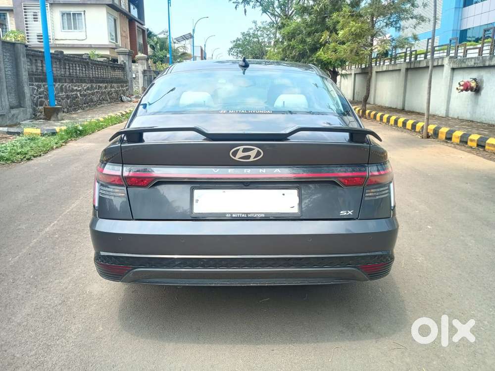 Hyundai Verna 1.5 Sx (o) Ivt, 2025, Petrol