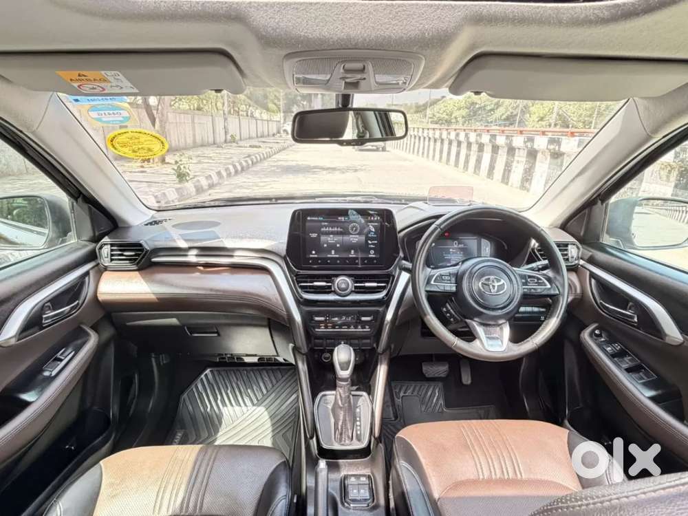 Toyota Urban Cruiser Hyryder 1.5 V Hybrid, 2023, Petrol