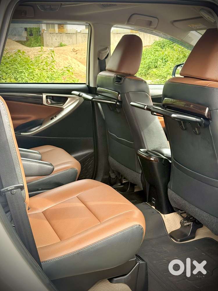 Toyota Innova Crysta Zx 2.4 Diesel 7 Seater, 2022, Diesel