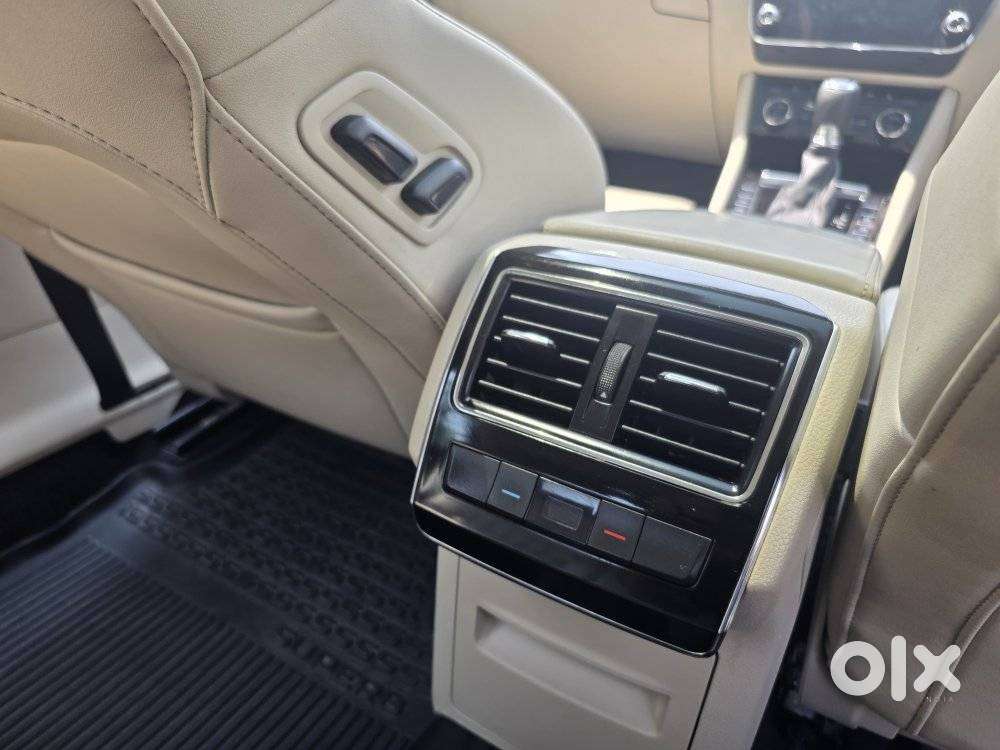 Skoda Superb 2.0 Tsi At L&k, 2021, Petrol