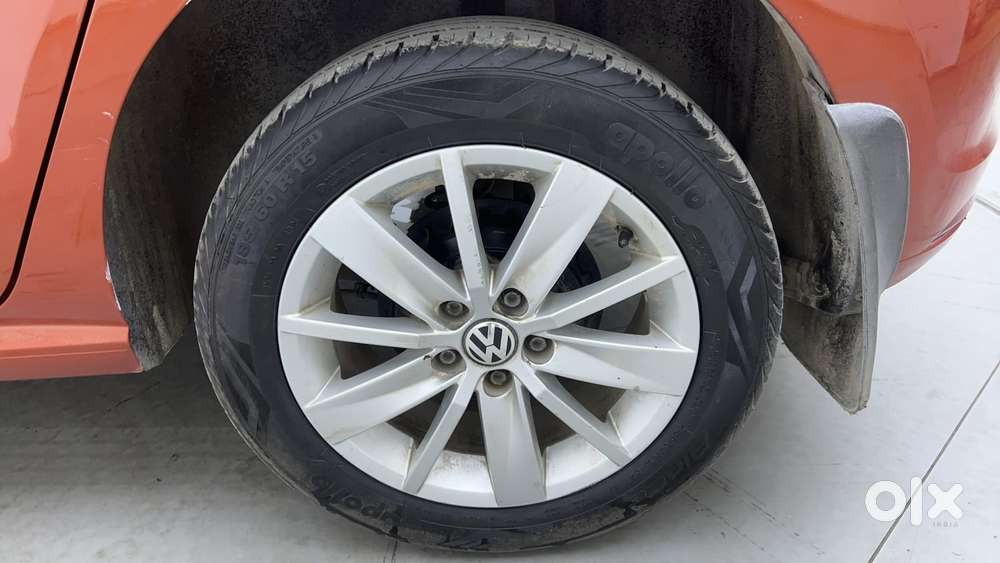 Volkswagen Polo 2009-2013 Petrol Highline 1.2l, 2015, Petrol