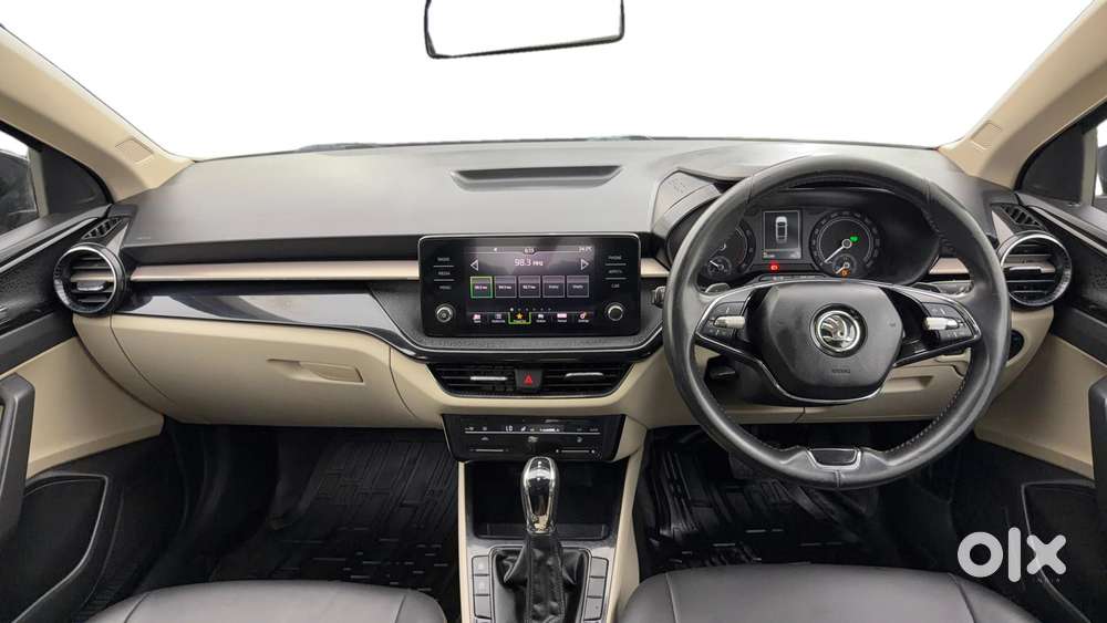 Skoda Slavia 1.0 Ambition Tsi At, 2023, Petrol