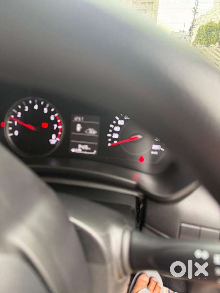 Maruti Suzuki Swift Vxi Optional, 2024, Petrol