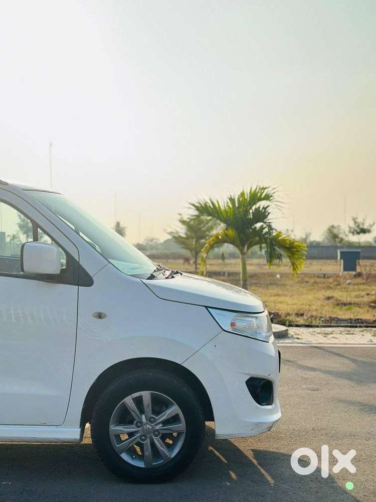 Maruti Suzuki Stingray Vxi, 2015, Petrol