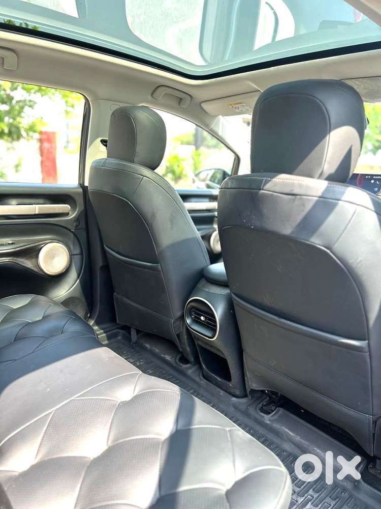 Mg Windsor Ev Essence, 2024, Electric