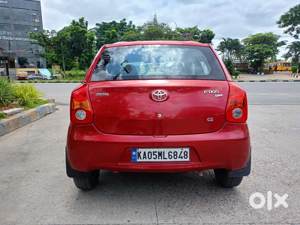 Toyota Etios Liva 2012
