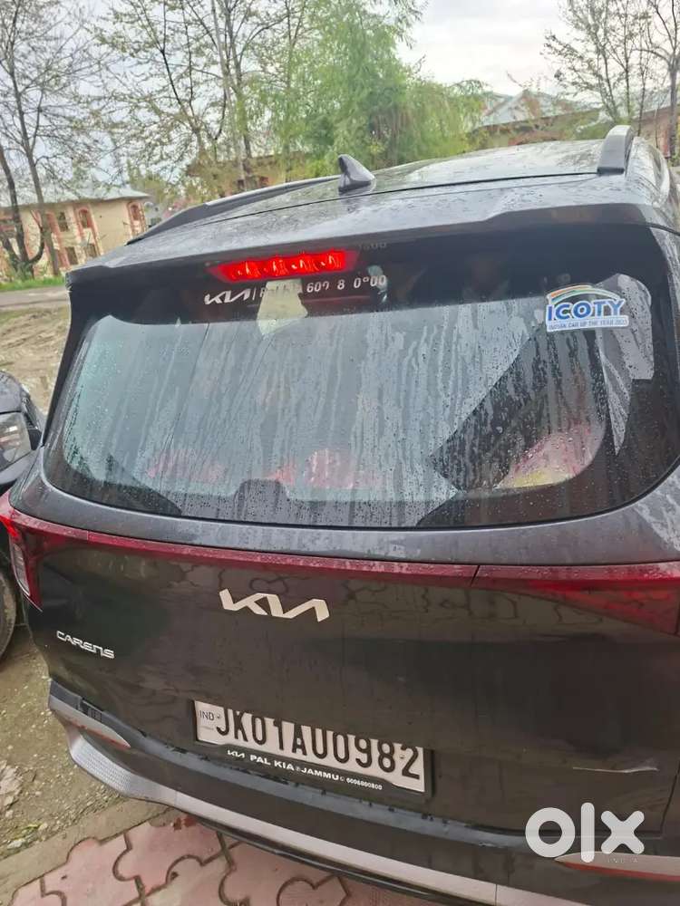 Kia Carens 2023 Petrol 18000 Km Driven