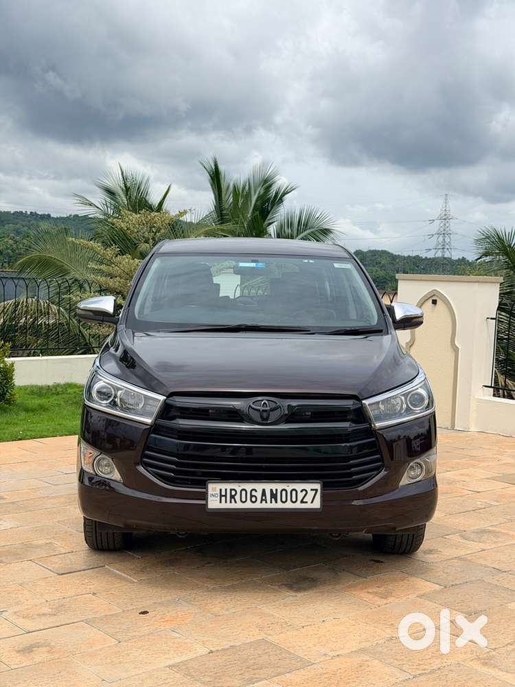 Toyota Innova Crysta 2.8 Z 2017