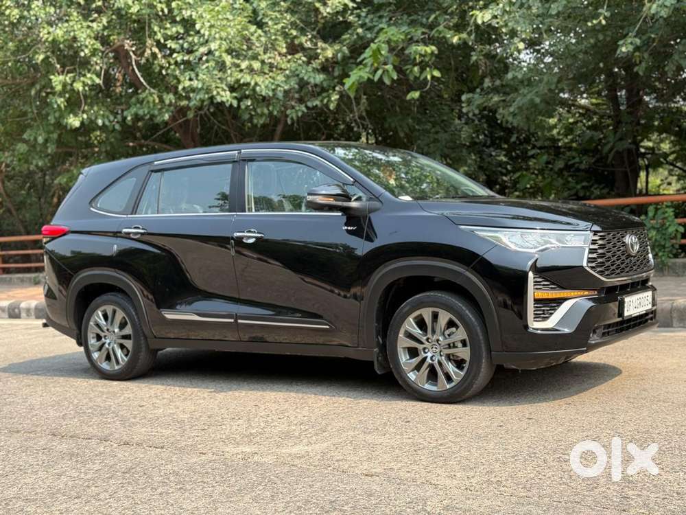 Toyota Innova Hycross 2.0 Zx Hybrid 7 Str, 2025, Cng & Hybrids