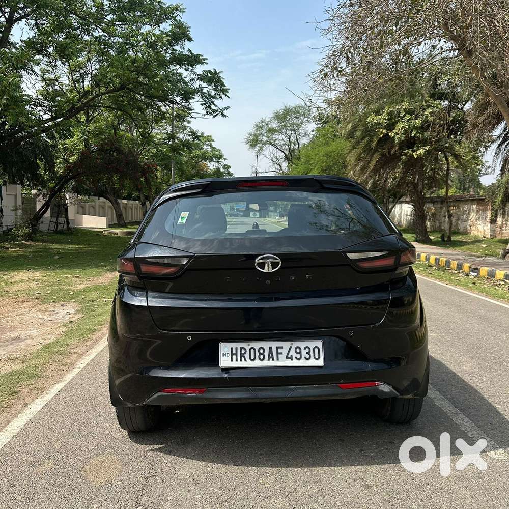 Tata Altroz 1.2 Xt I-turbo Dark Edition, 2023, Petrol