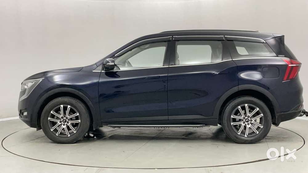 Mahindra Xuv700 2.0 Ax 7 Petrol At Luxury Pack Str, 2025, Petrol