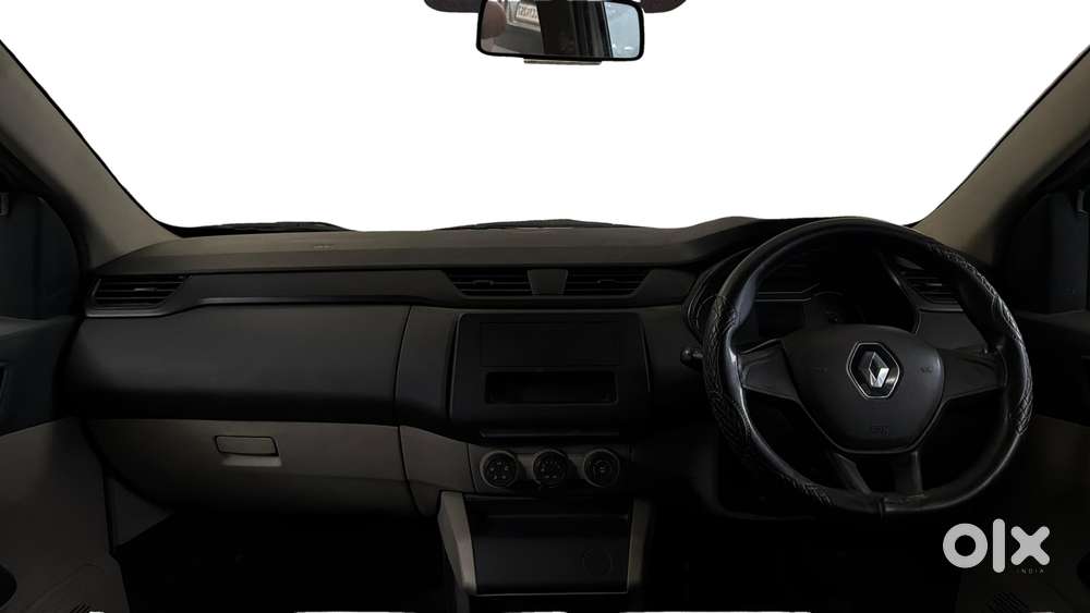 Renault Triber 1.0 Rxe, 2022, Petrol