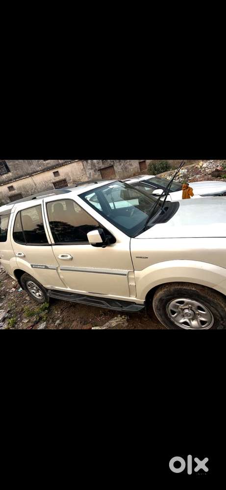 Tata Safari Storme 2017