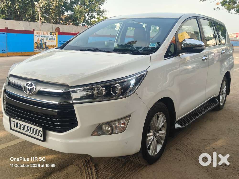Toyota Innova Crysta 2.8z Automatic, 2016, Diesel