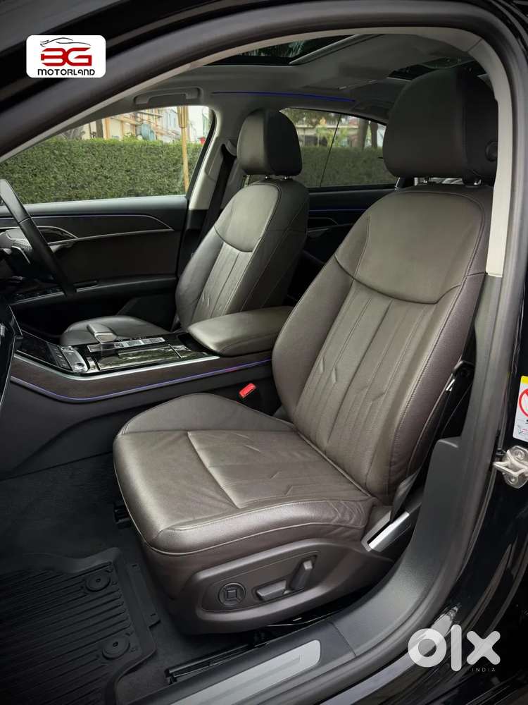 Audi A8 L, 2022, Petrol