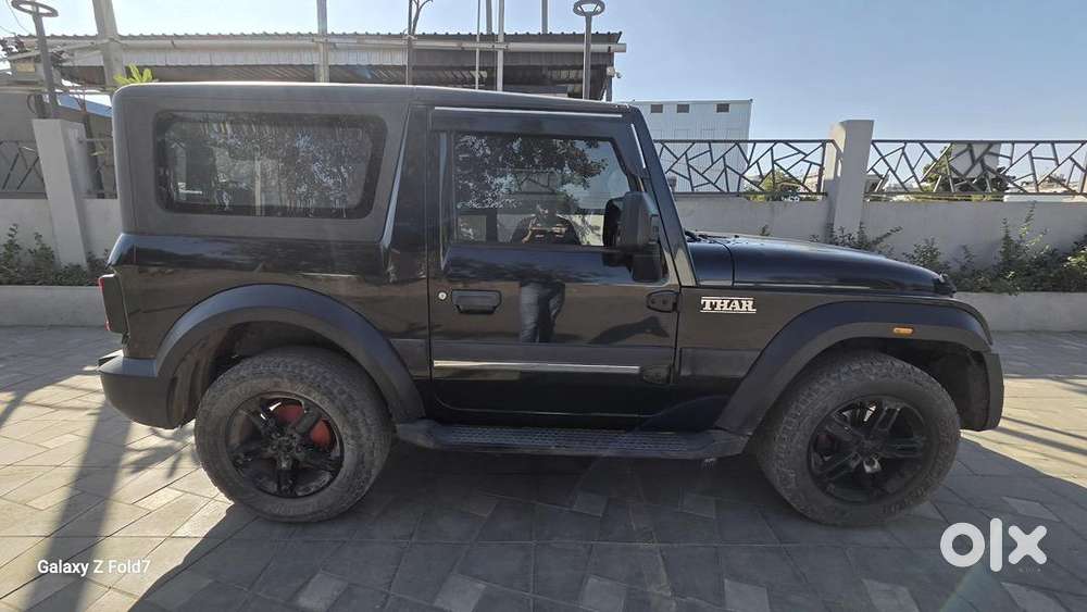Black Mahindra Thar 2023