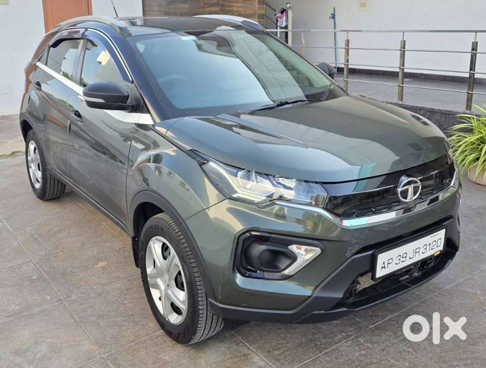 Tata Nexon 1.2 Revotron Xm (s), 2021, Petrol