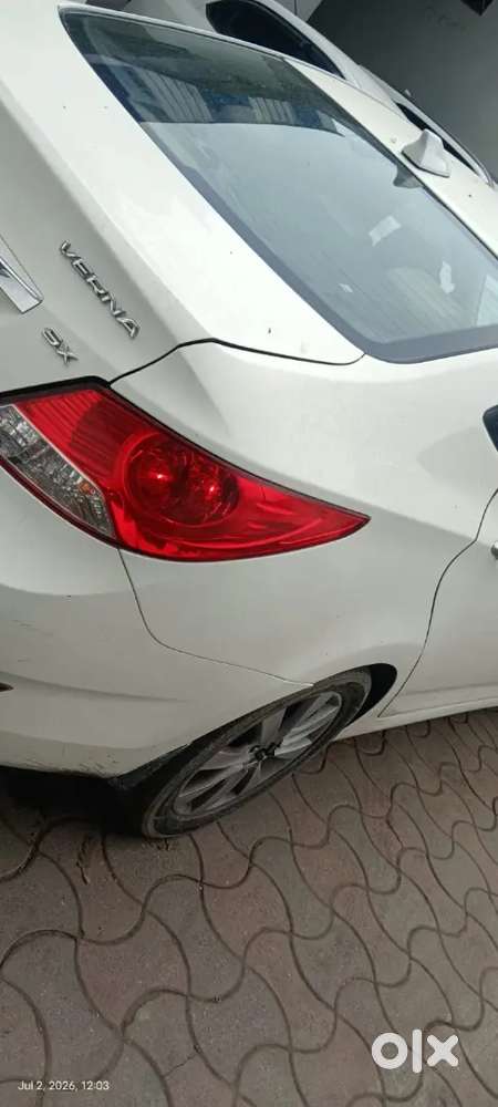 Hyundai Verna Sx Crdi 2012