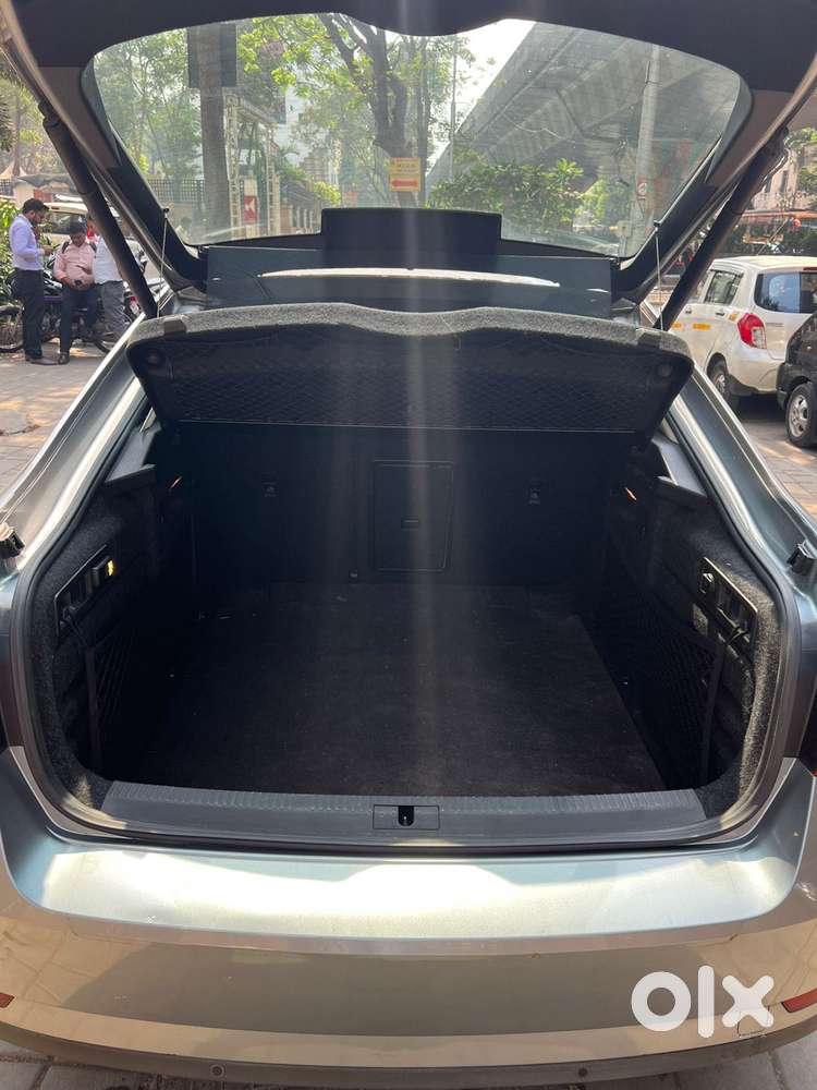 Skoda Superb L&k 1.8 Tsi At, 2019, Petrol